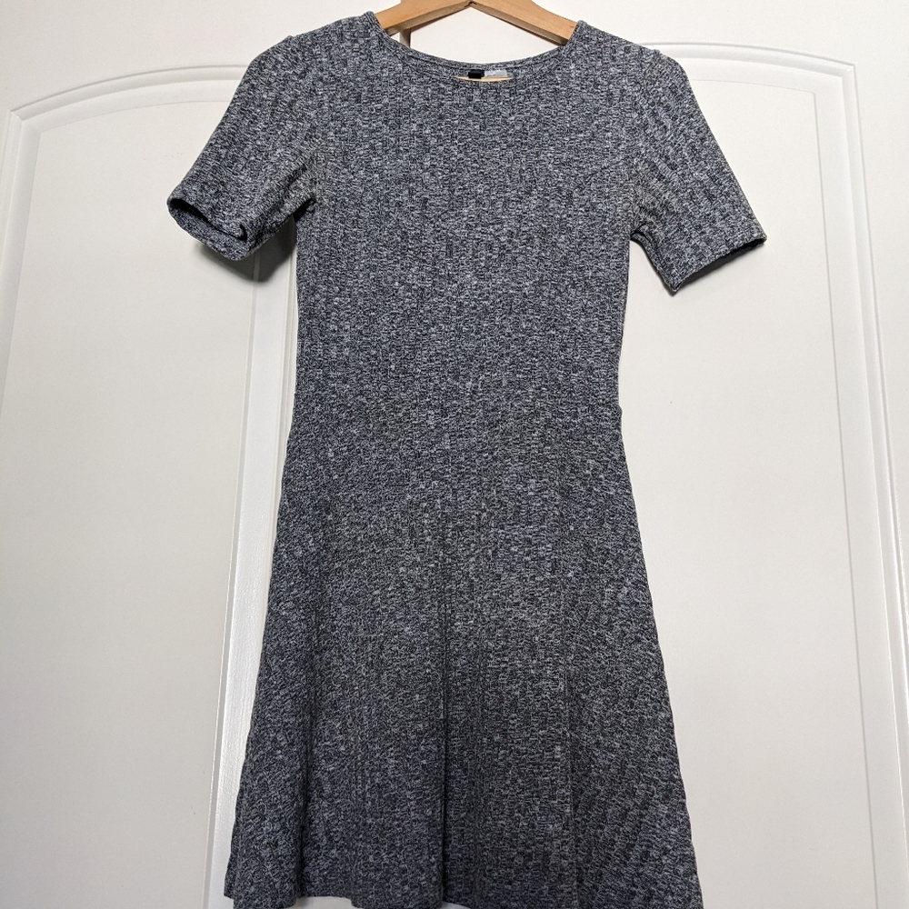 H&M gray a line short dress